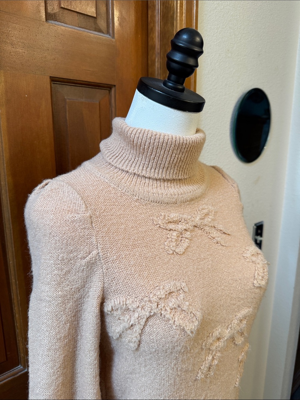 IROO Turtleneck Bow Detail Sweater - Blush Size 38